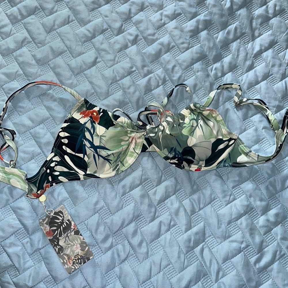 Toluca swim top